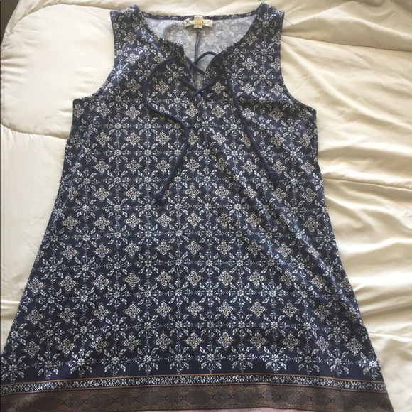 Loose dress - Picture 1 of 2